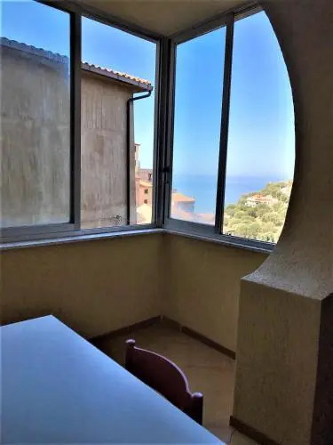 Flat 2 Bedrooms 1 Bathroom - Pisciotta