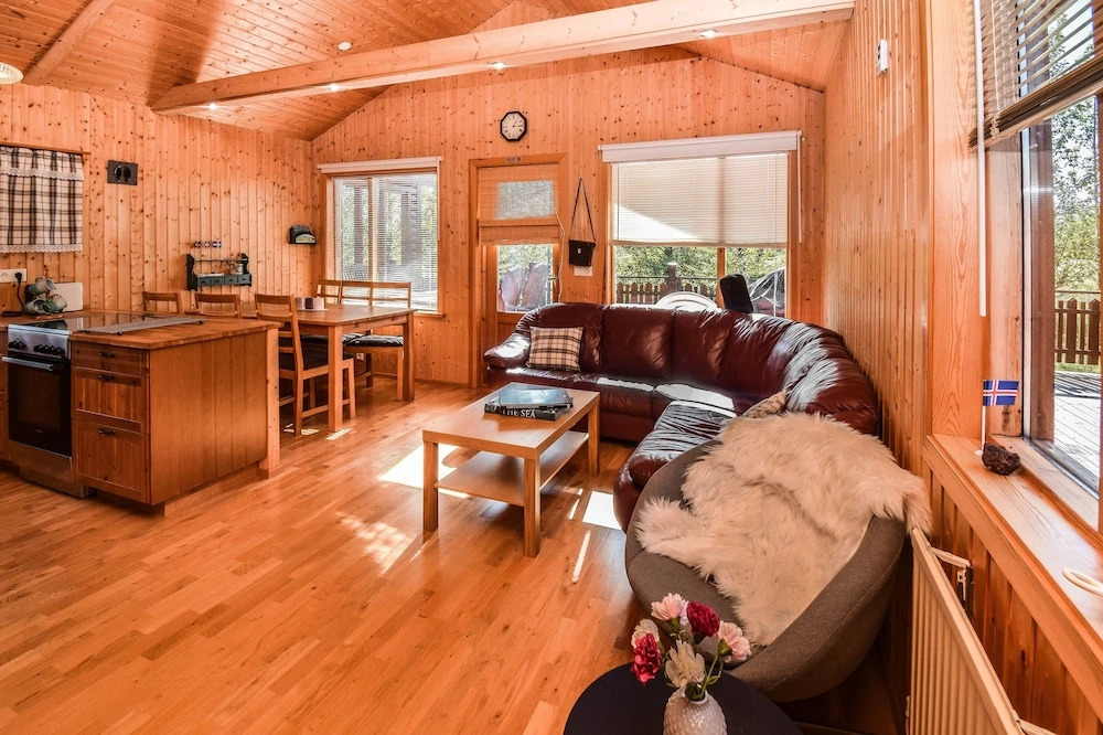 Cottage O12