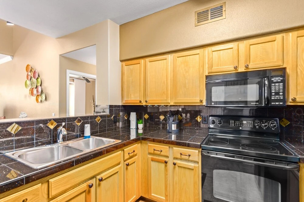The Edge #2111 Scottsdale 3 Bedroom Condo by Redawning