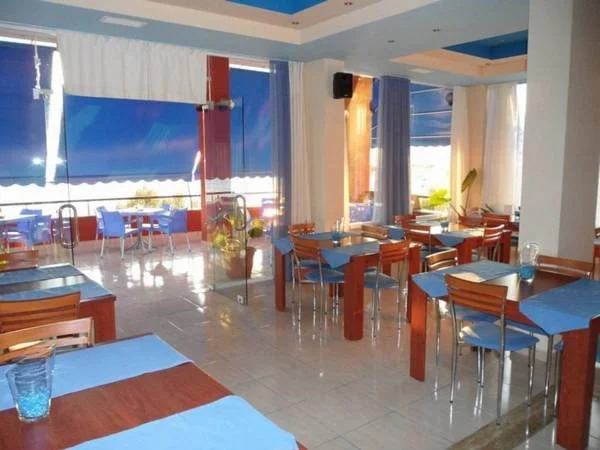 Helia Hotel