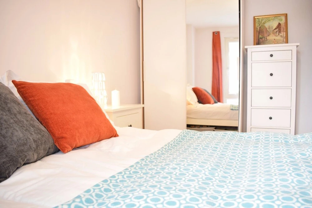 Spacious Apartment in Fantastic Location
