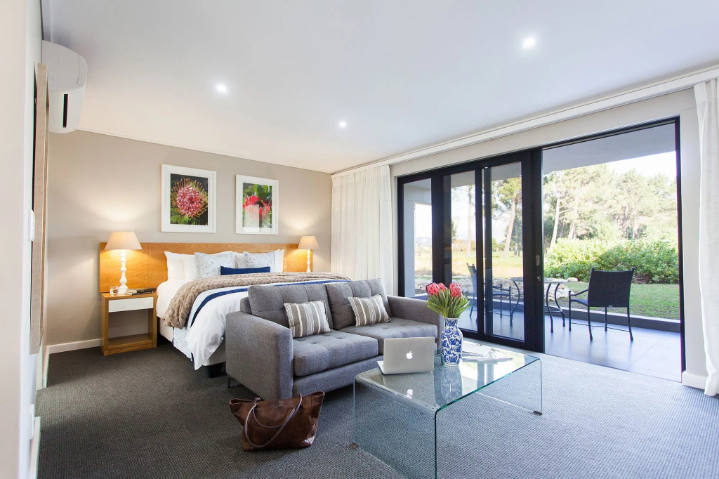 Pearl Valley Hotel