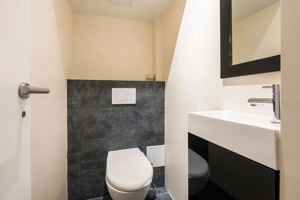 Spacious Apartment With 2 Rooms