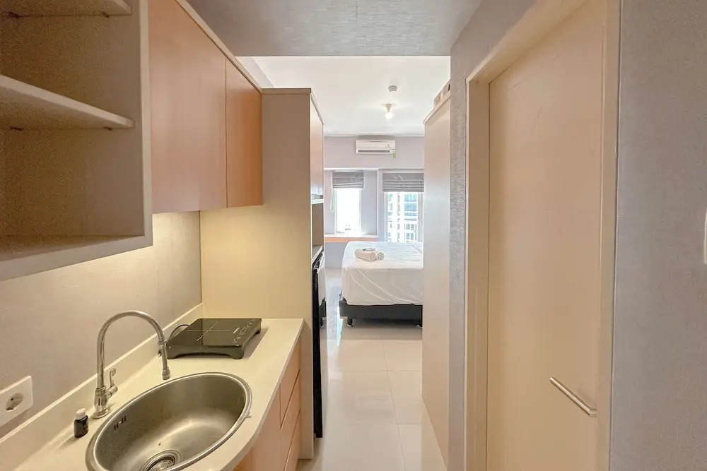 Pleasant and Restful Studio at Orchard Supermall Mansion Apartment