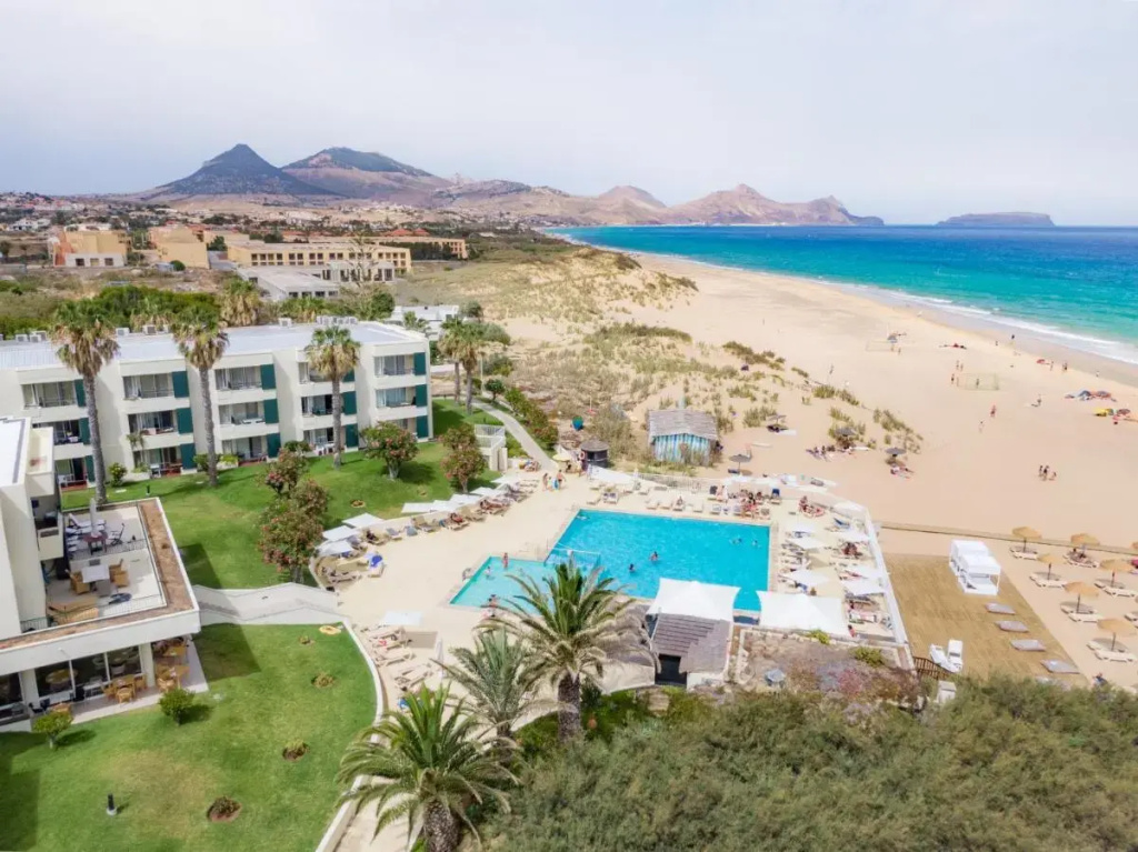 Vila Baleira Suites