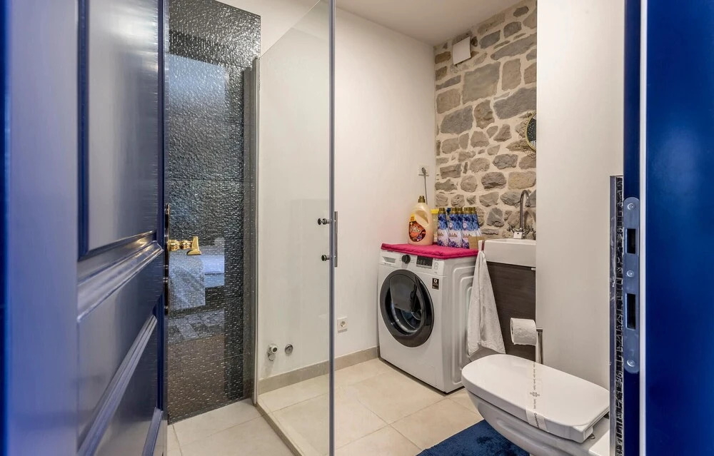 Awesome Home in Solin With 3 Bedrooms, Wifi and Outdoor Swimming Pool