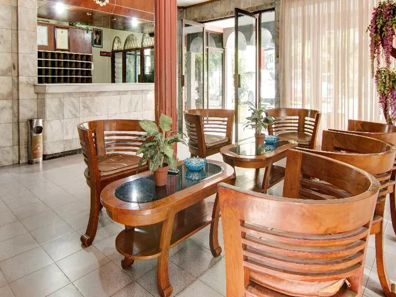 Hotel Tampan by OYO Rooms