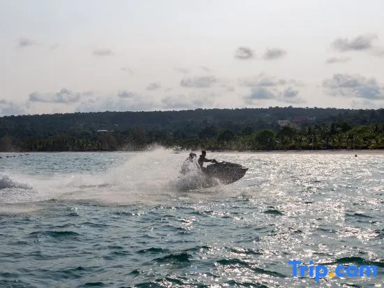 Ting Bo Hotel Sihanoukville Koh Rong Pier Branch