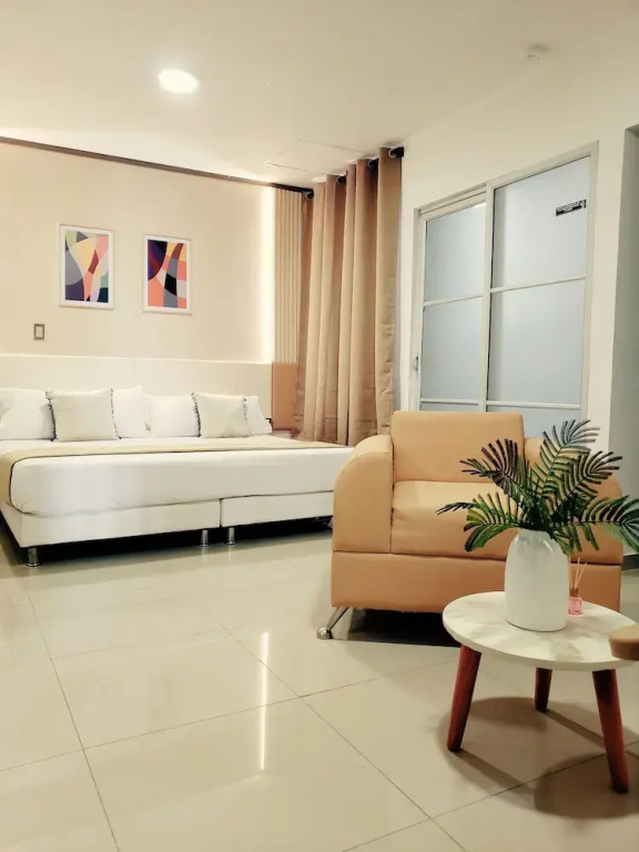 Hotel Suite Center