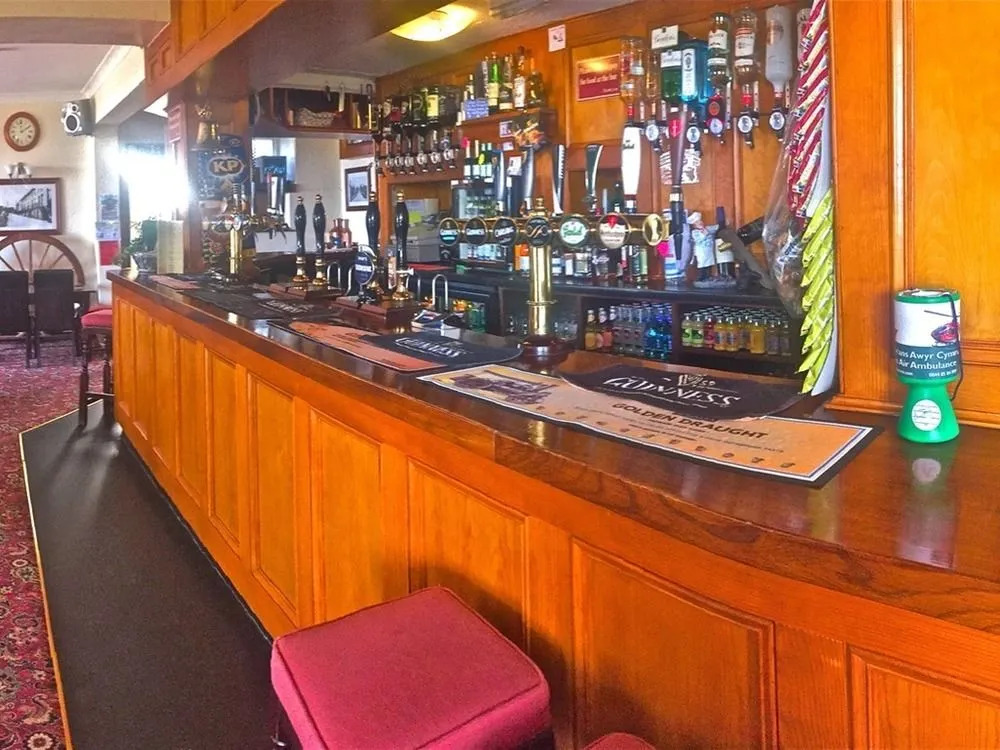 Cadwgan House Hotel