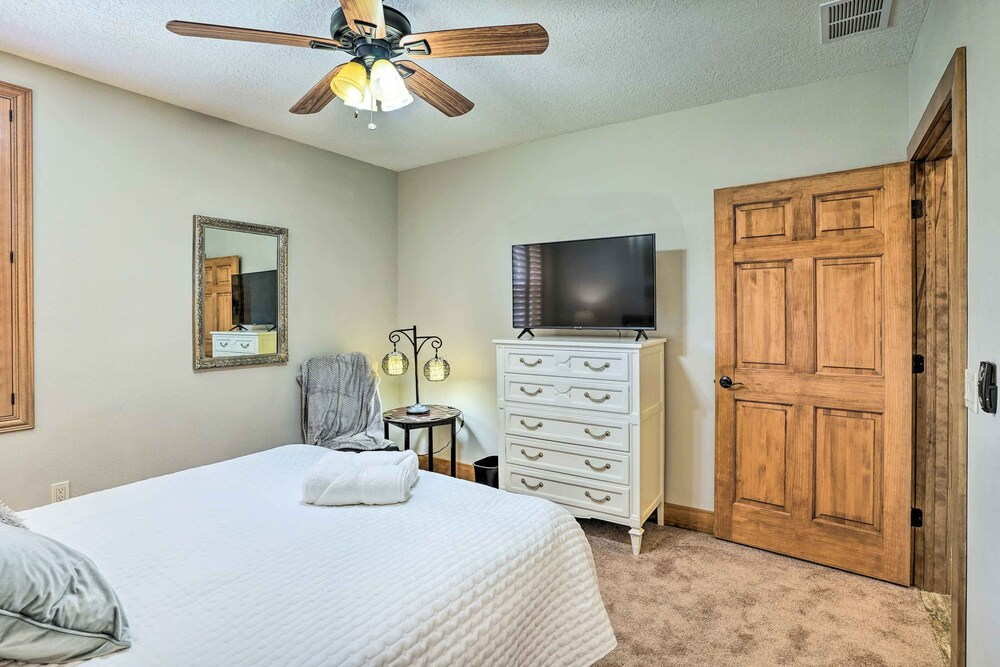 Cozy Valrico Home w/ Grill ~ 14 Mi to Tampa!