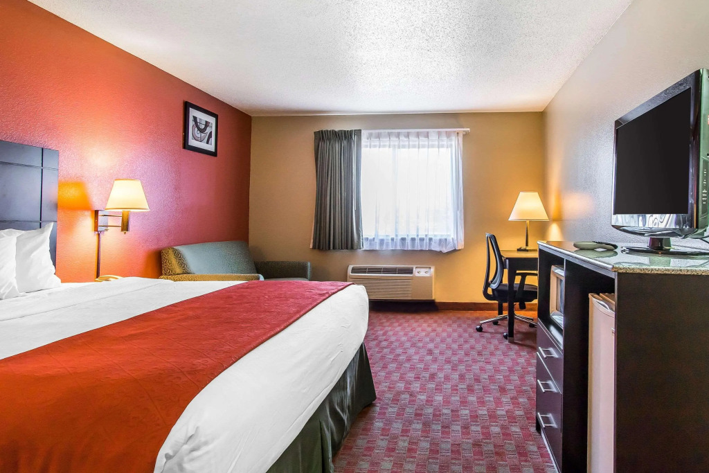 Quality Inn & Suites