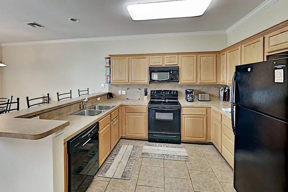 New Listing! Updated Beach Gem W/ Pool & Garage 3 Bedroom Townhouse