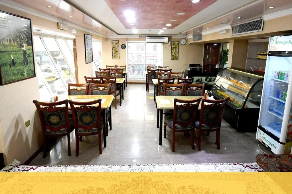 Maaeen Hotel
