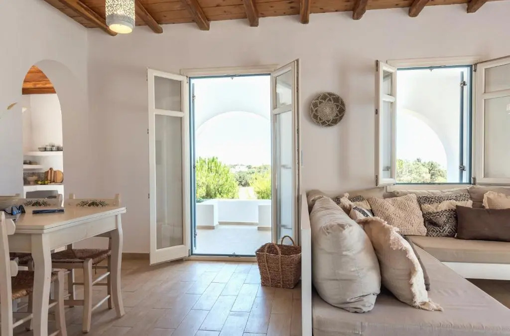 Rosemary Residence in Ampelas. 3 bedroom house