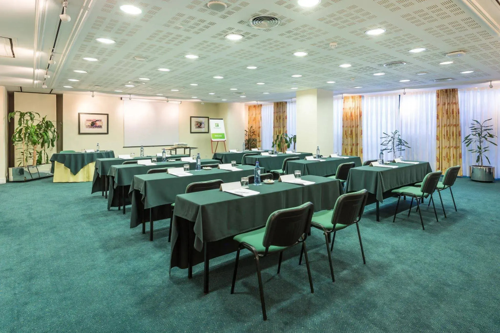 Holiday Inn Lisbon by IHG
