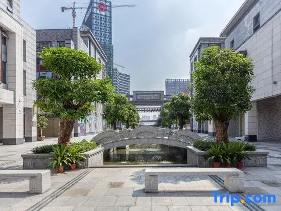 Sihui Muyi Bian Apartment