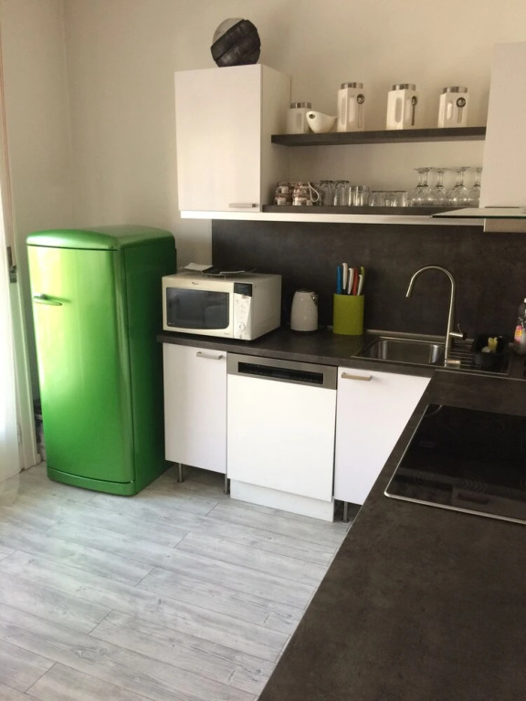 Lemon Apartment