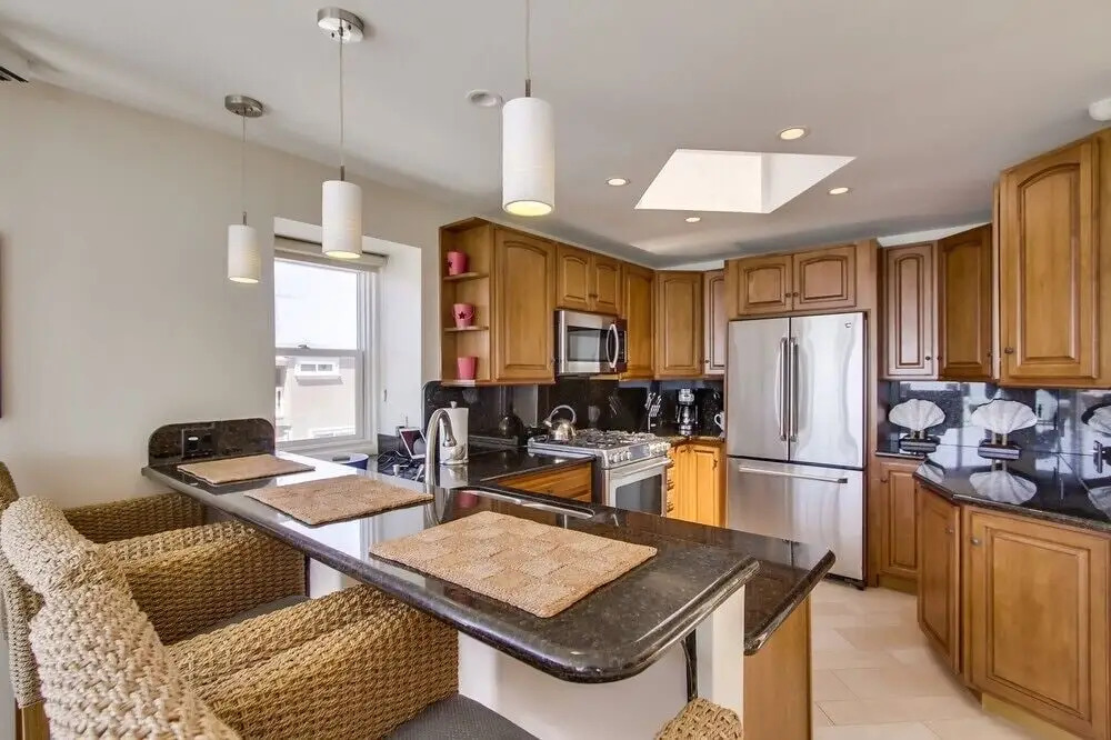 Beachside Getaway II 3 Bedrooms 2 Bathrooms Condo