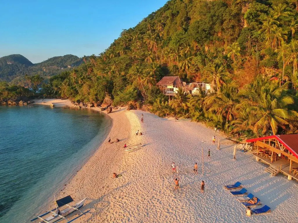 White Beach Front and Cottages