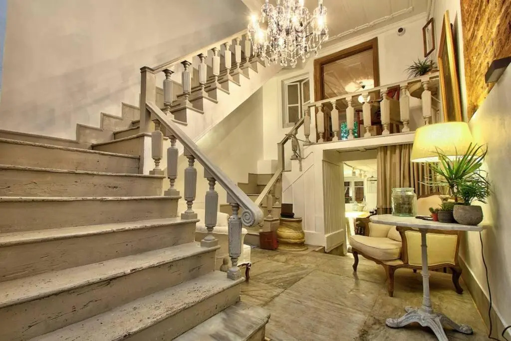 Unique 19th century Levantine mansion in Tomtom