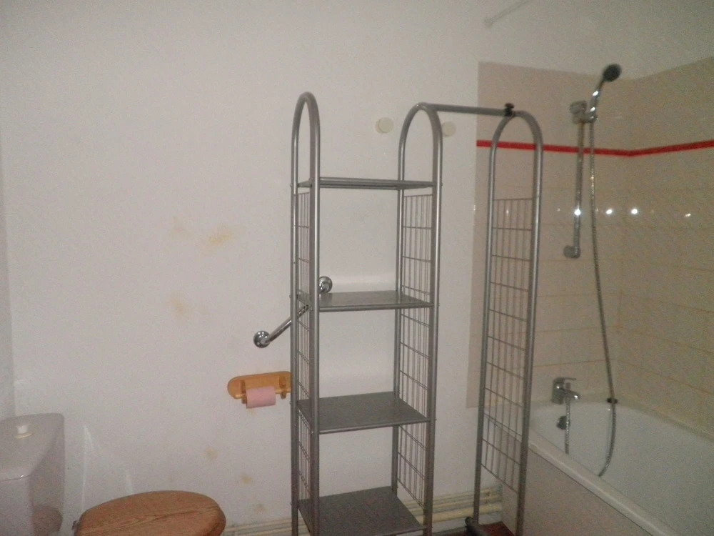 Lou Services Apartment M2-112 LSI 001