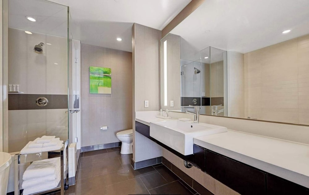 Luxe Vdara High-floor Panoramic Strip Views Sphere Views 22032