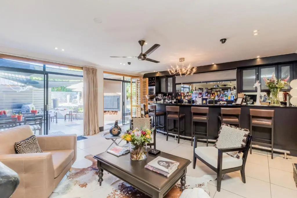 SW1 Lodge