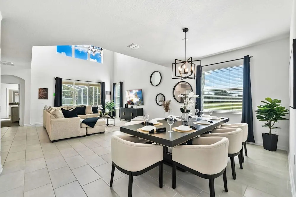 Fabulous Villa 5Bd Pool & Spa - Next to Disney 611