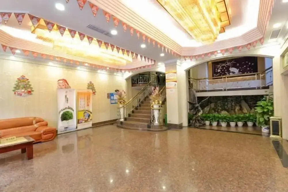 Dongfang Hotel