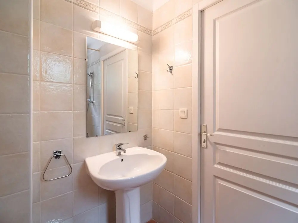 Pleasant Holiday Home in Nans-les-pins With Common Swimming Pool