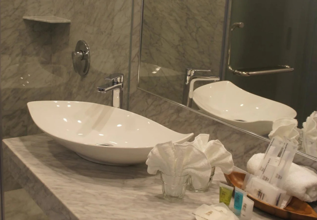 Heeren Straits Hotel