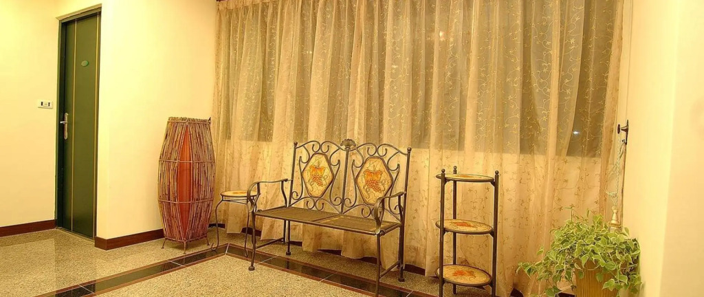 FlowerSay Homestay