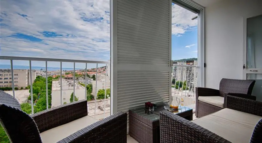 Leisure Apartment