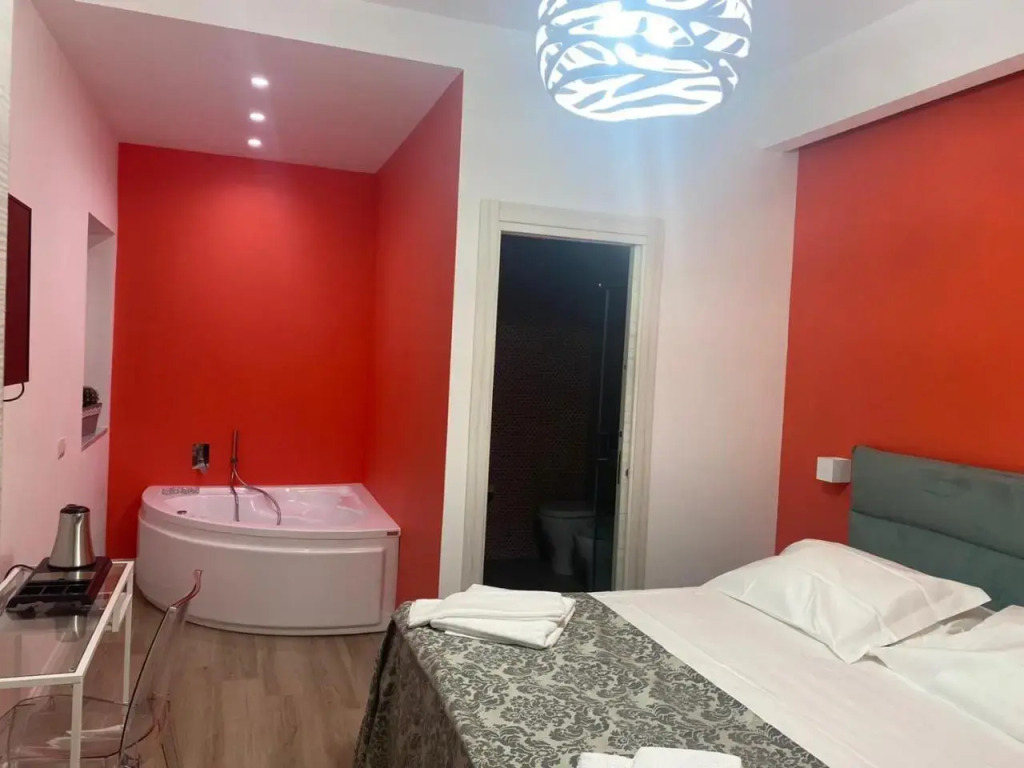 Suite Riviera 84