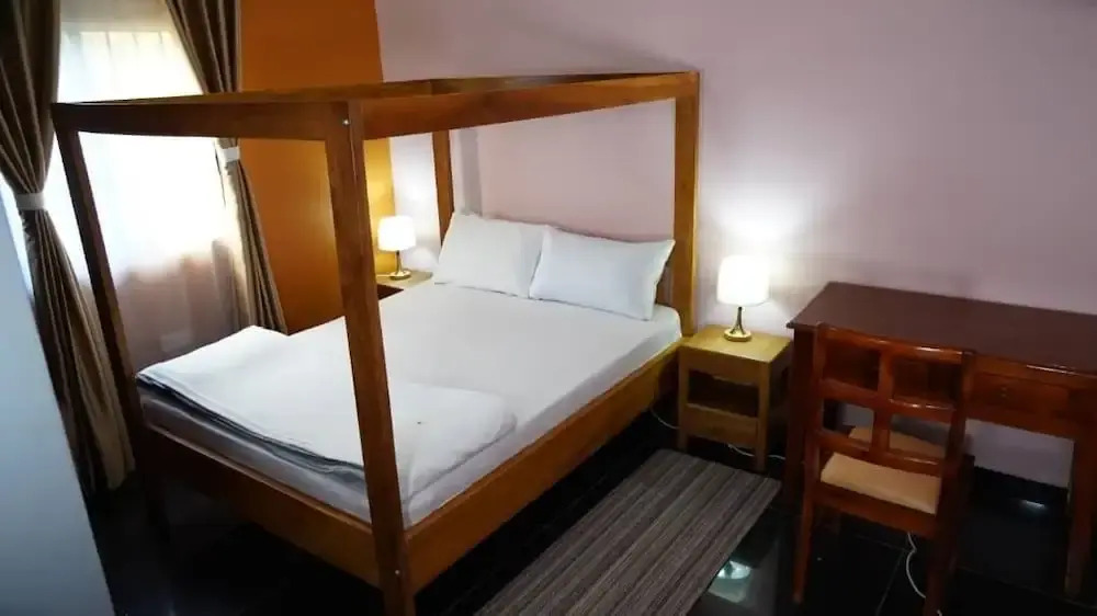 Kamfart Safari Lodge