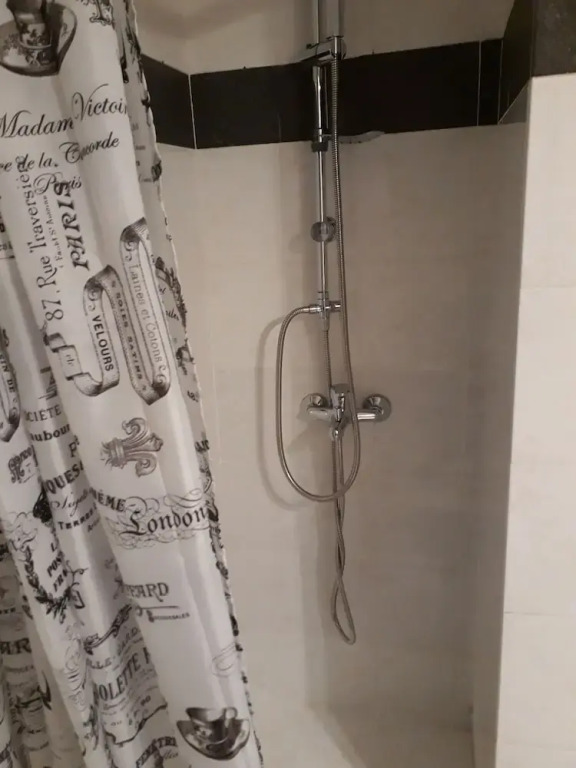 Central Cozy Cute Downtown Studio 1BR