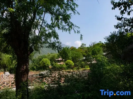 Nature Yaoquan Mountain Residence