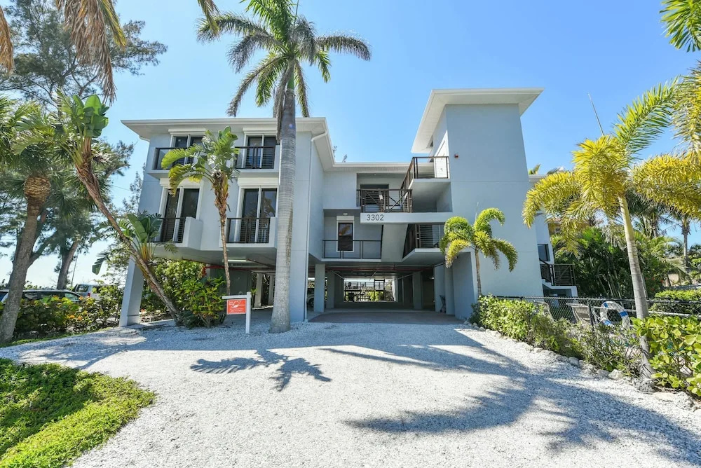 Coastal Sunset of Sunset Cove Apartment 3