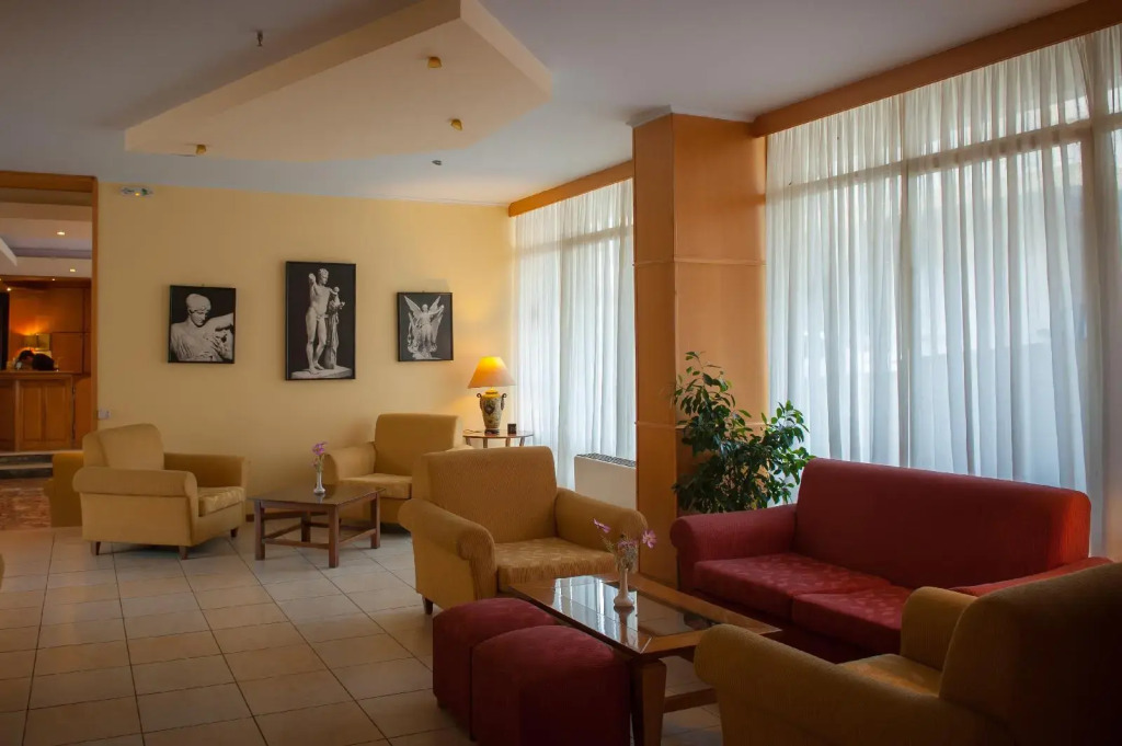 Neda Hotel