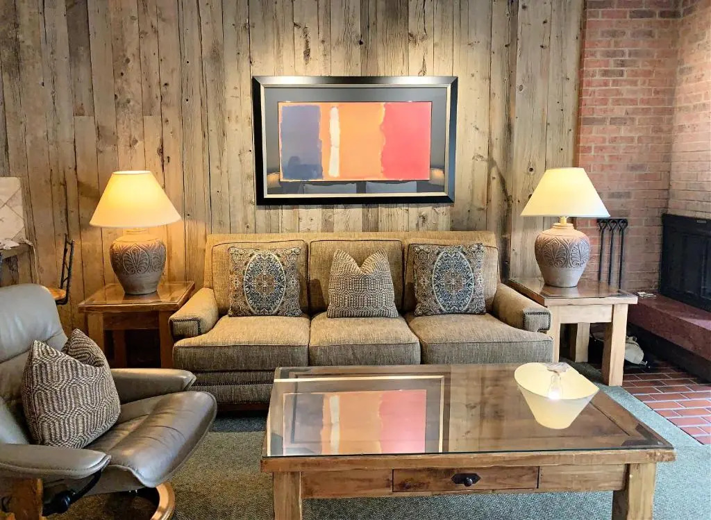 Aspen Square Condominium Hotel