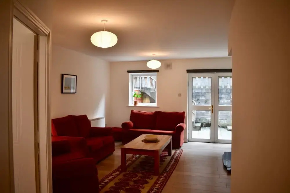 5 Bedroom Townhouse Near Dublin City Centre