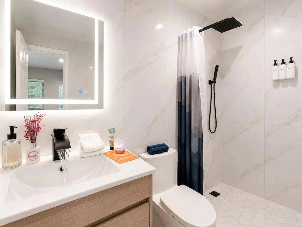 Modern Studio Private Parking Near Beach