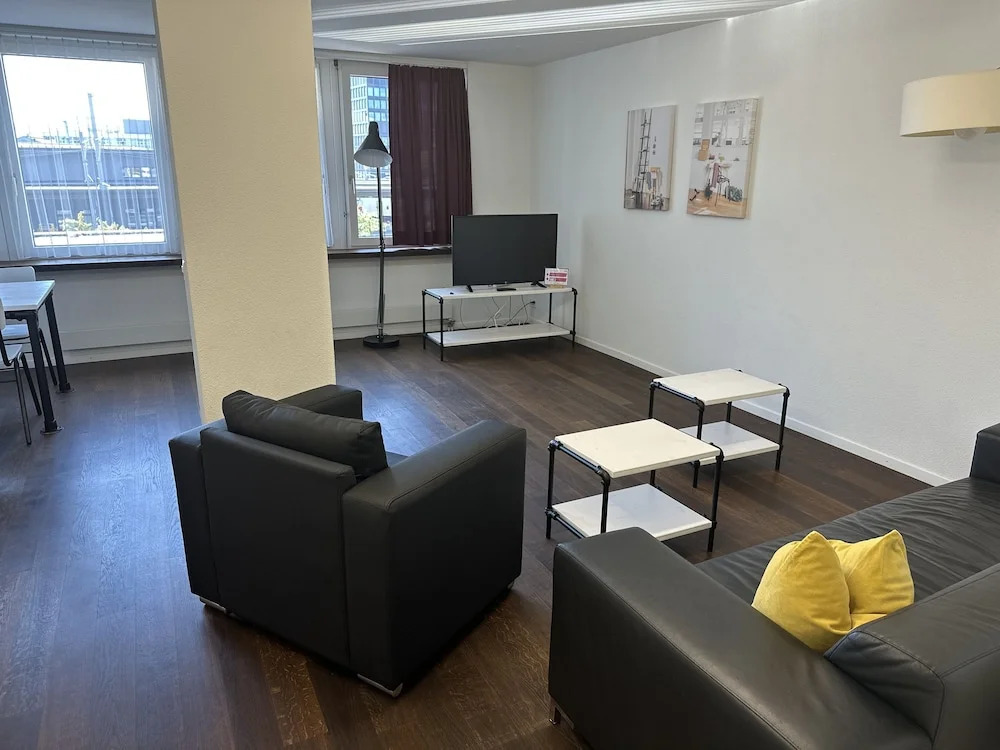 Nest - Baarerstrasse 43 & 45