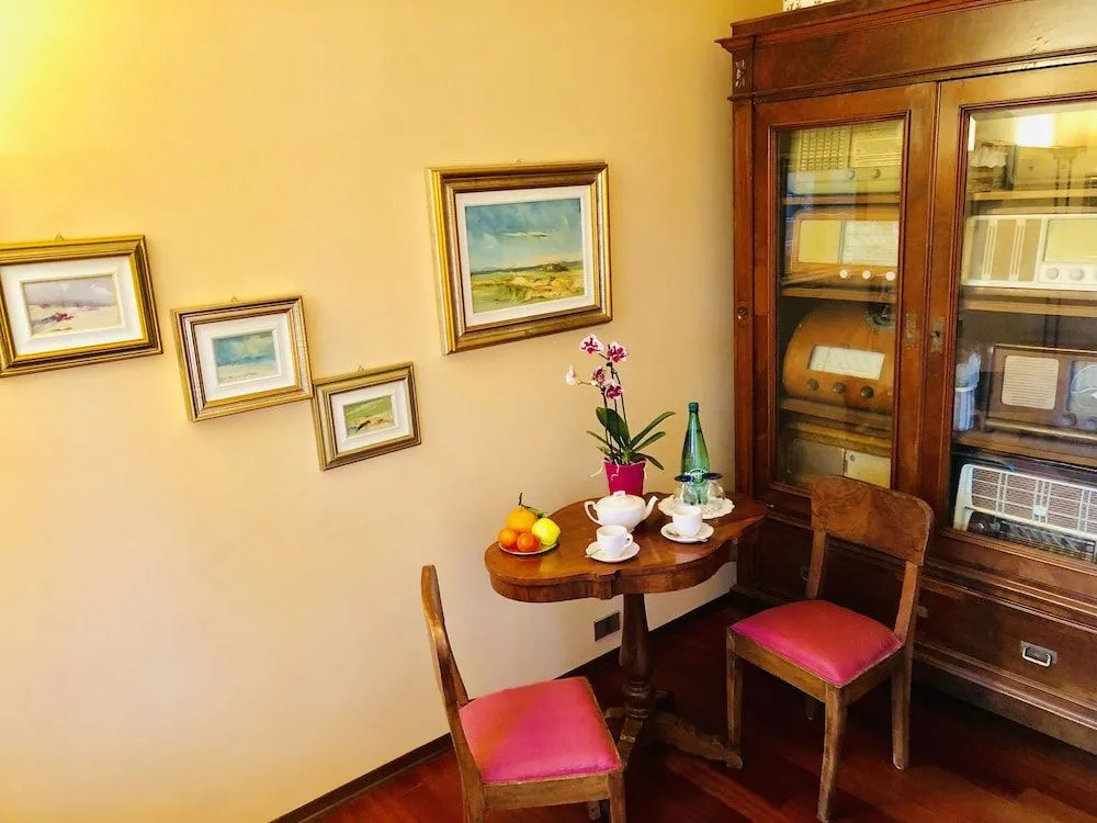 OPERA DELUXE Suites