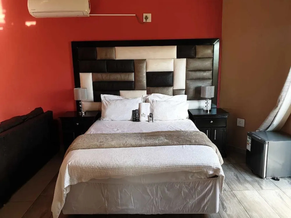 Thavhani Guest House