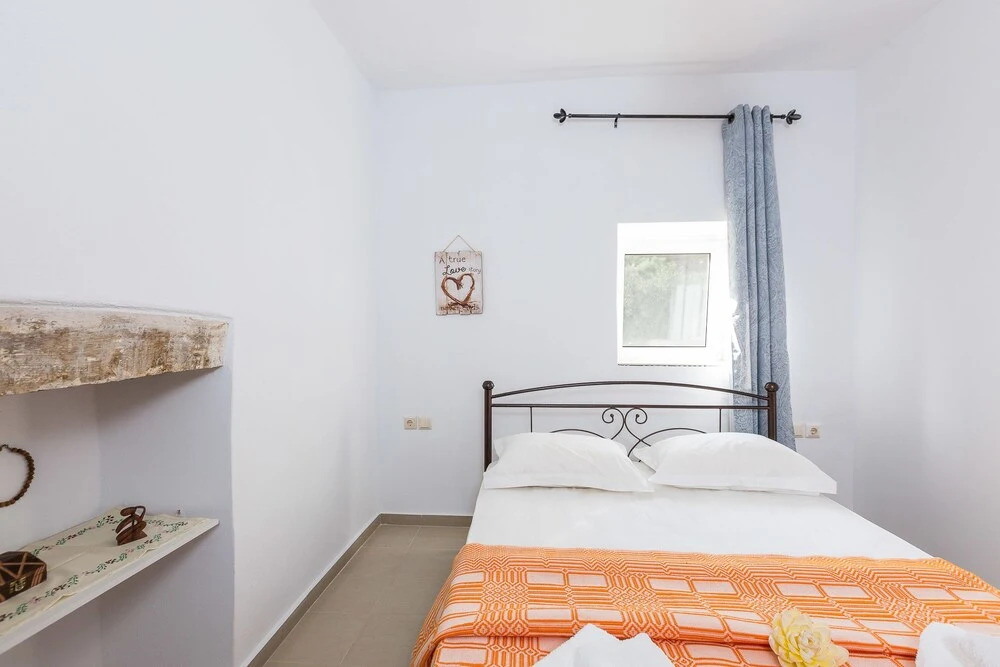 Mariou Apartments
