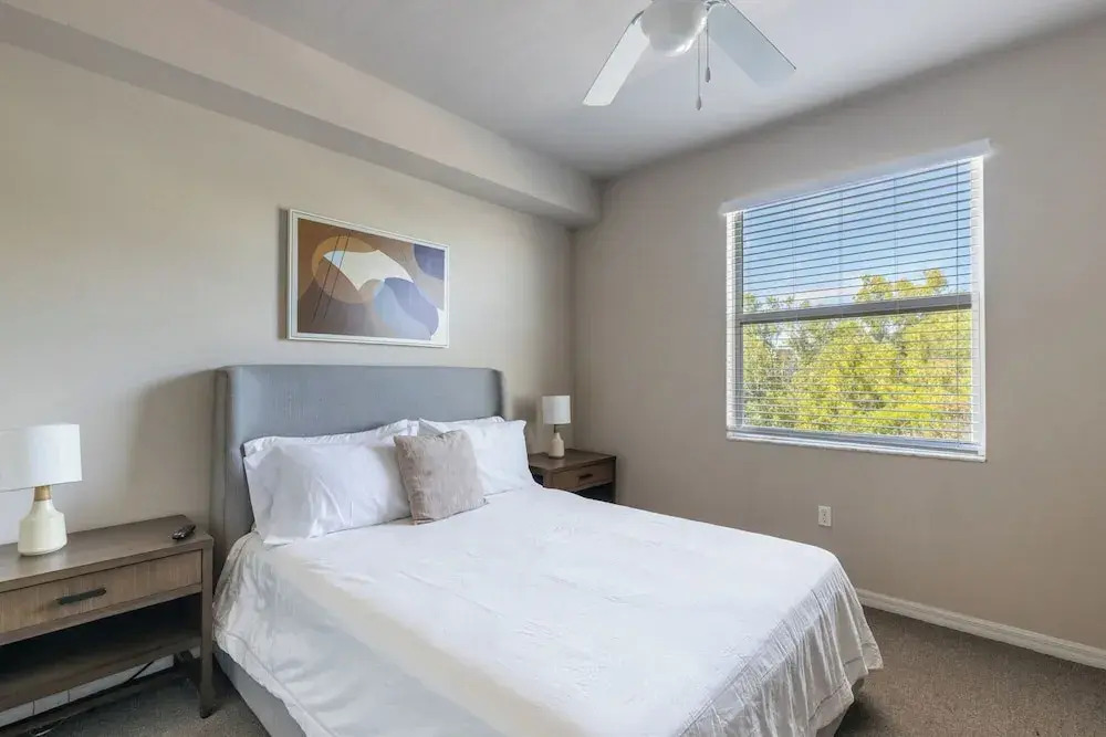 Landing Stylish 1BD Game Room Yoga Studio