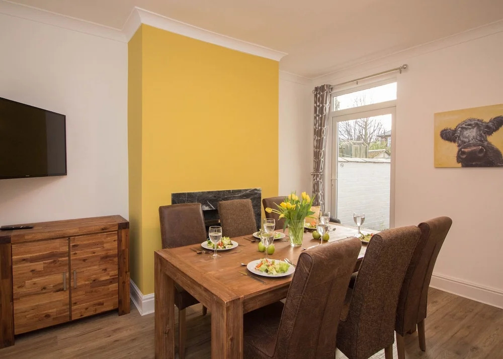 Newly Refurbished 3 Bedroom House