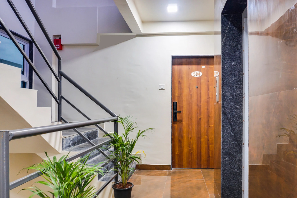 Hotel O by OYO Falcon Executive